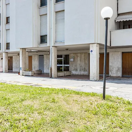 With Balcony Near Cisanello Hospital Pise