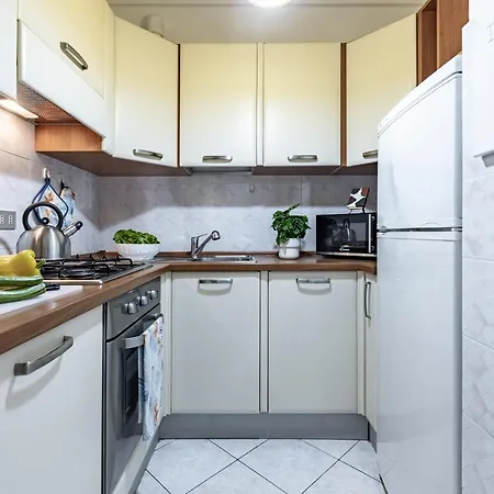 Apartment With Balcony Near Cisanello Hospital *